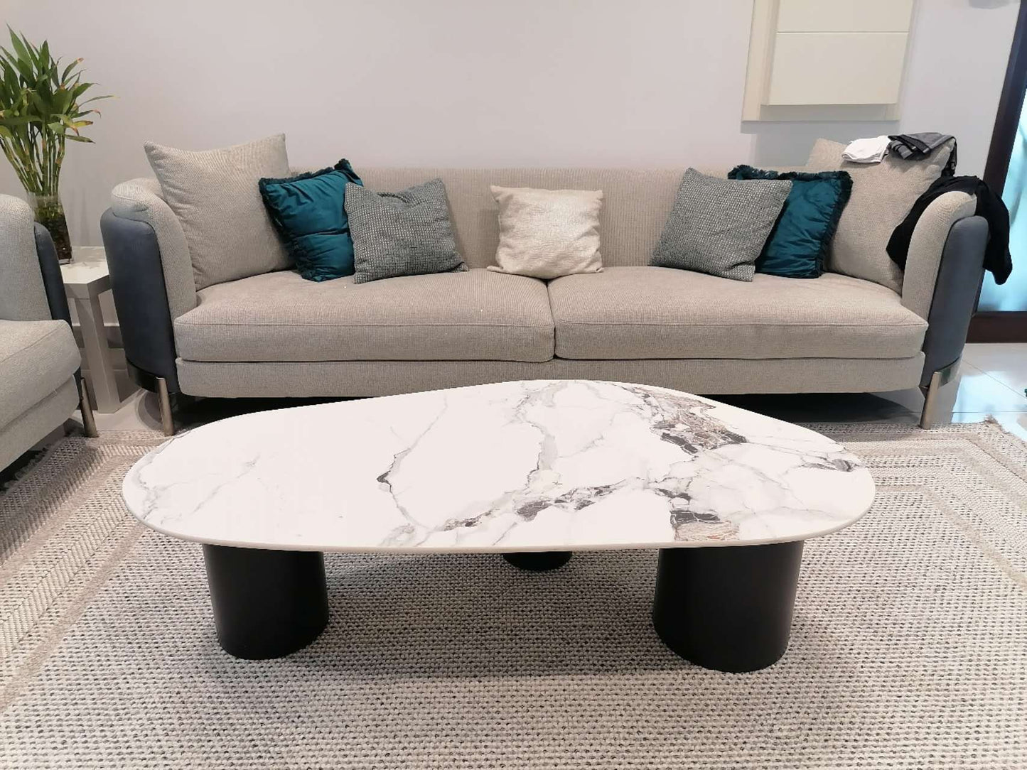 IE510 COFFEE TABLE