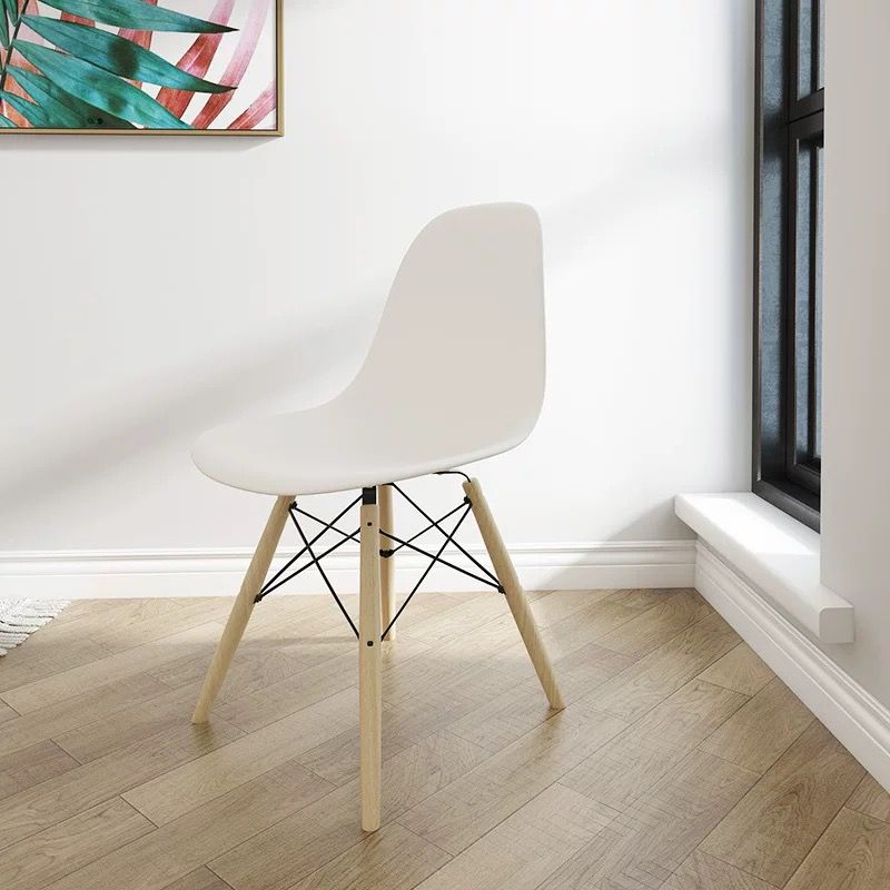 IE304 WOOD CHAIR